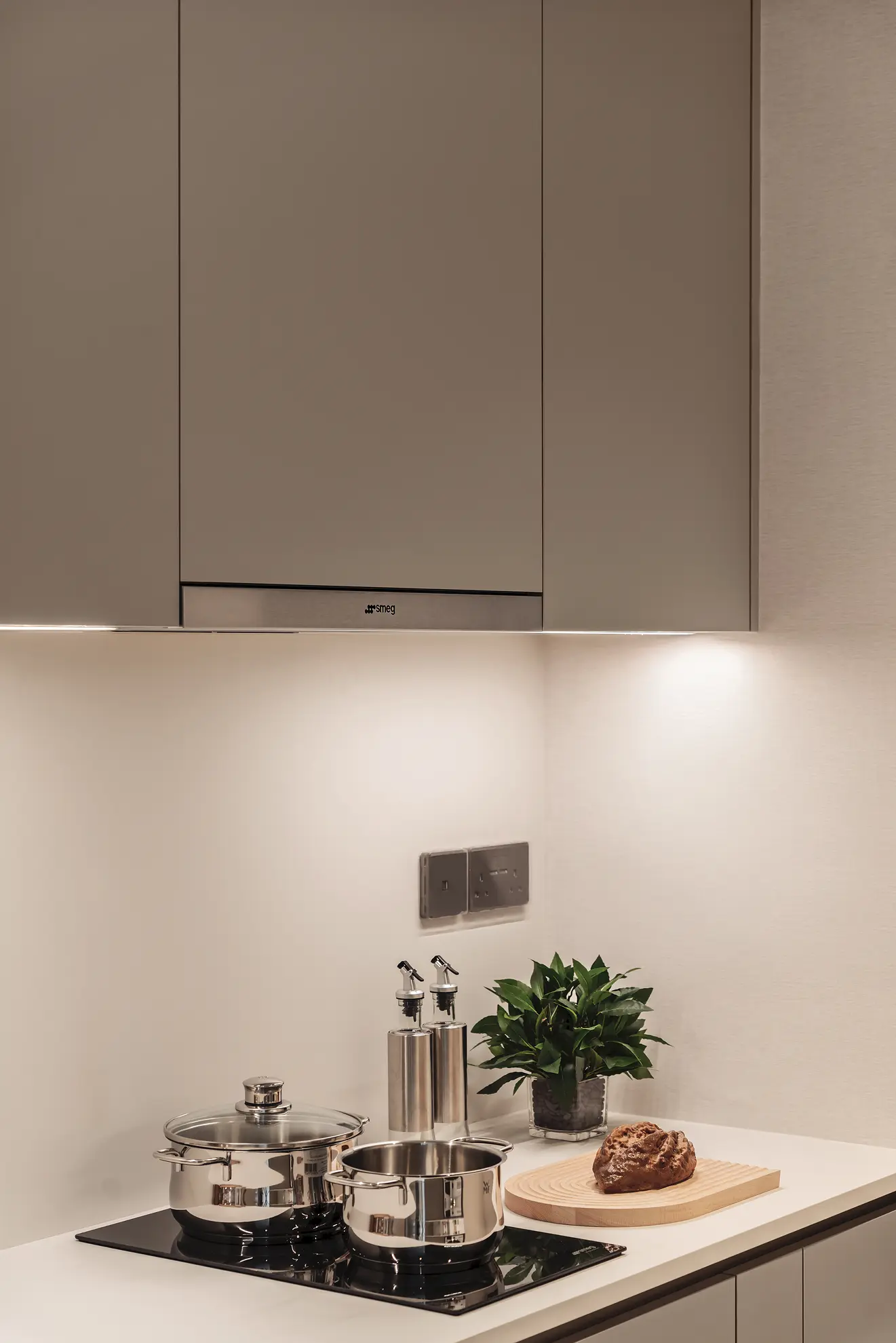 Compact & Classy